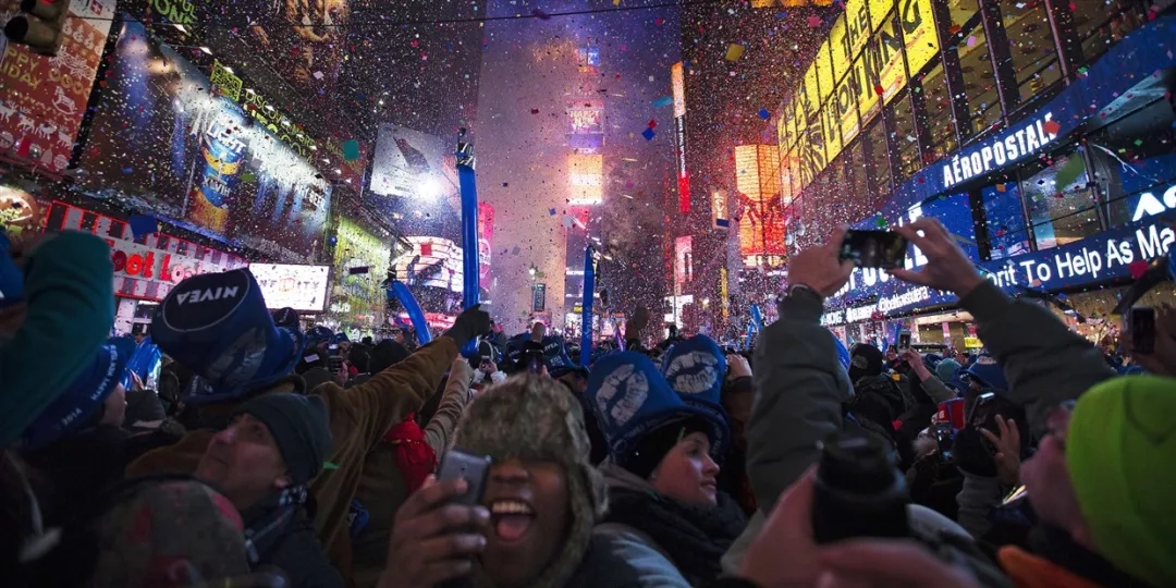 美国时代广场新年倒计时盛典即将开始（附带攻略）-安徽荣帝灯饰